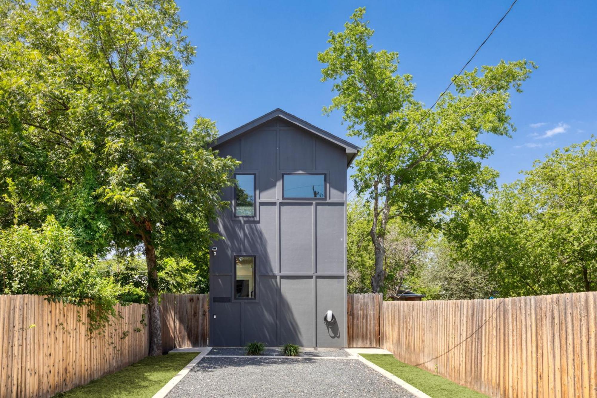 The Heritage Haus - Modern Cabin In Downtown San Antonio Villa Eksteriør billede